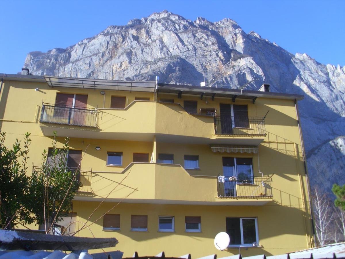 Pietramurata Appartamento Vista Montagna Terzo Piano Dro Luaran gambar